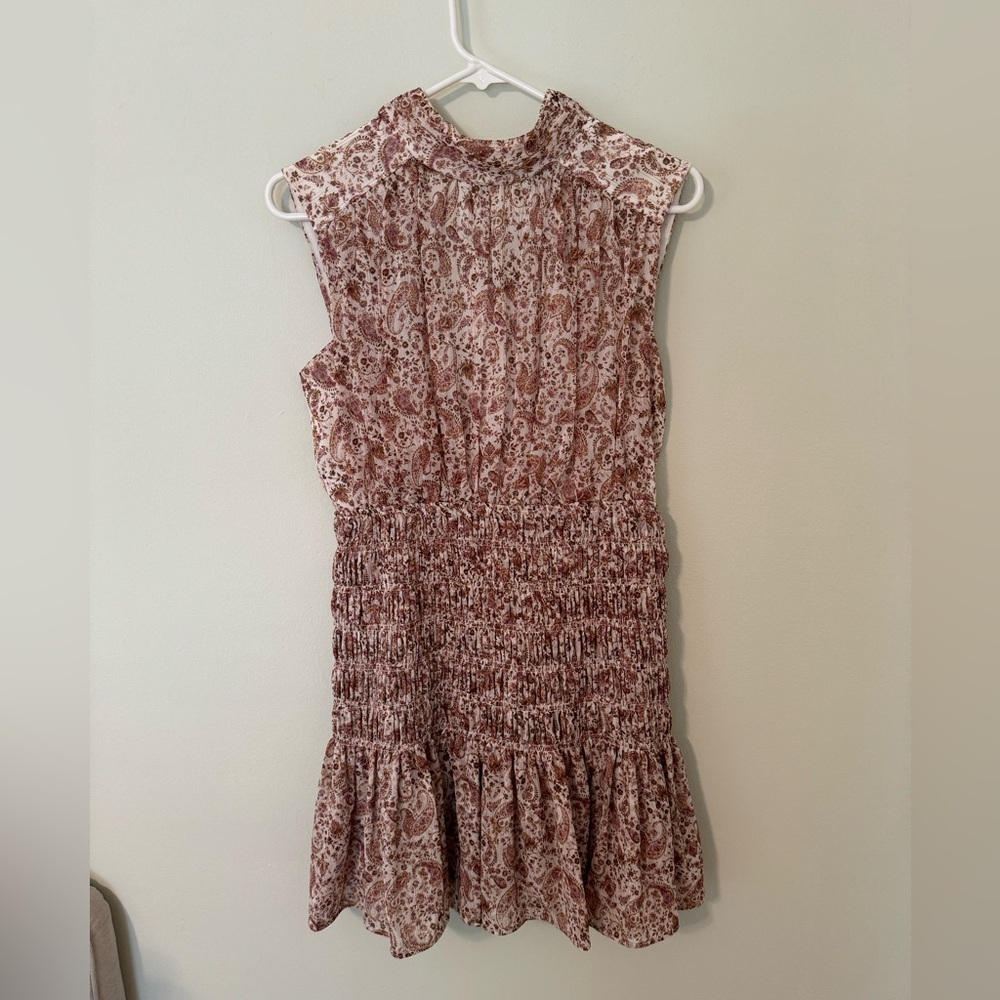 Brown pattern dress